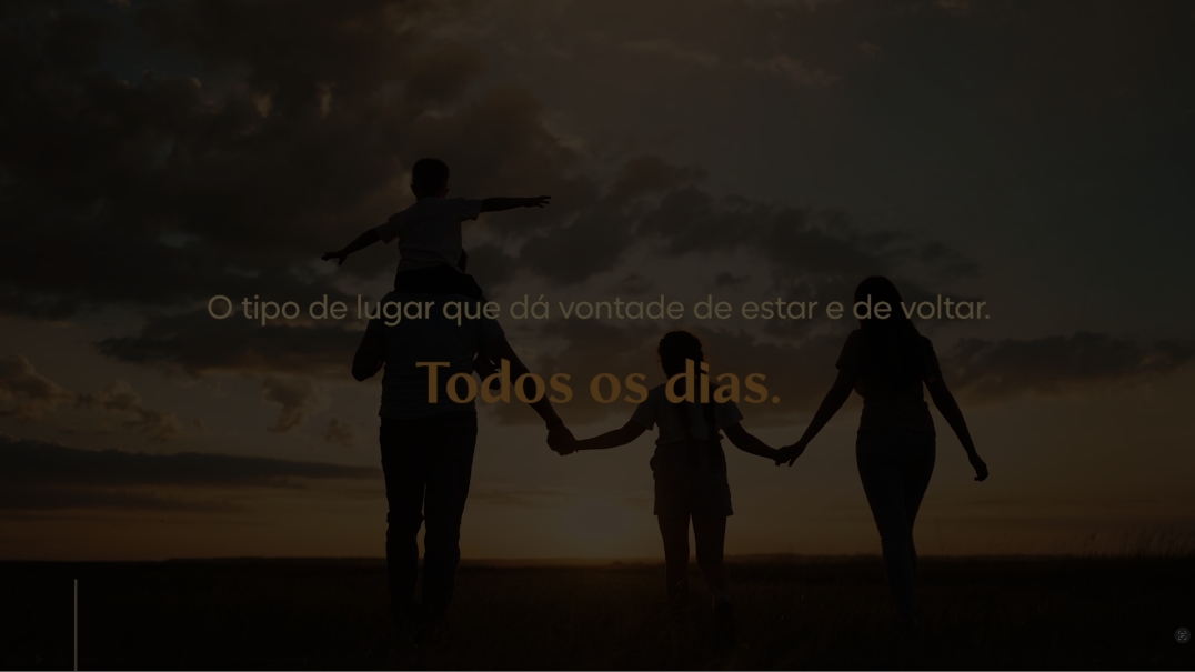 Uma familha de mãos dadas